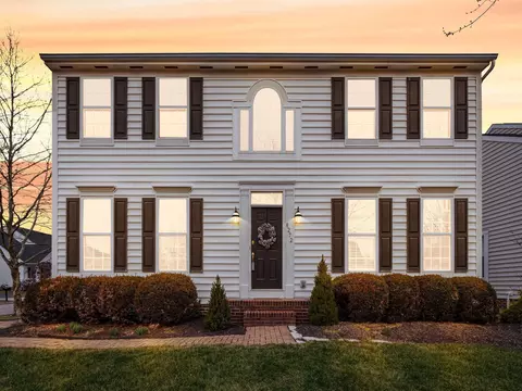 8272 Camile Rd, New Albany, OH 43054