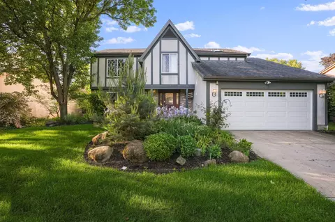 665 Maplerun Ln, Westerville, OH 43081
