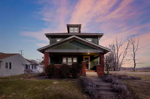 119 E Curtis St, Mount Vernon, OH 43050