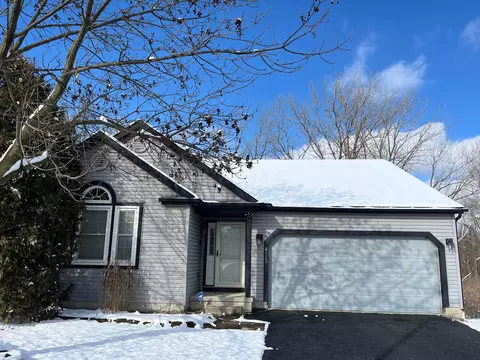 4862 Hollybriar Ct, Columbus, OH 43228