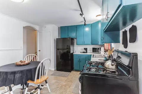 Kitchen - 2614 Capaldi Dr, Marion, OH 43302 photo 3 of 4