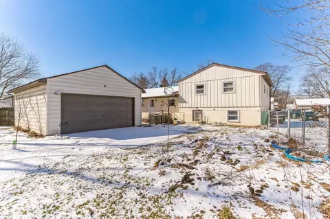 Exterior - 2614 Capaldi Dr, Marion, OH 43302 photo 8 of 11