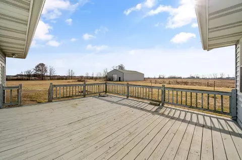 Exterior - 5269 Mclean Mill Rd, Circleville, OH 43113 photo 14 of 17