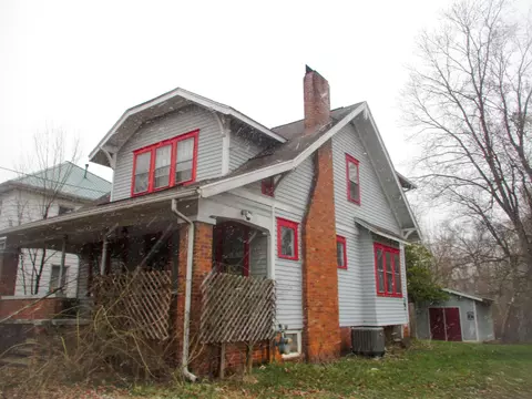 757 Dryden Rd, Zanesville, OH 43701