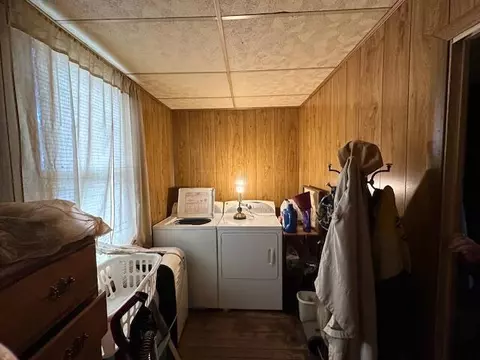 996 3rd St, Logan, OH 43138 photo 9
