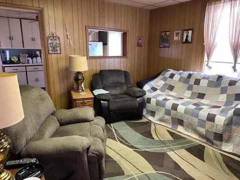 996 3rd St, Logan, OH 43138 photo 3