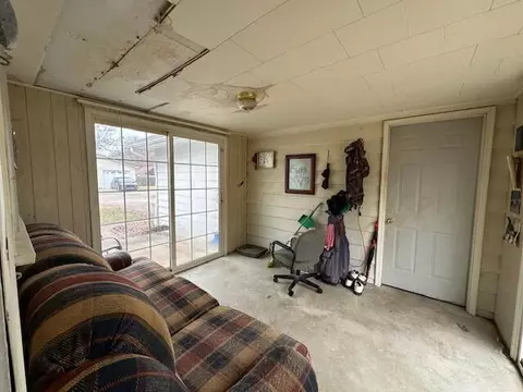 996 3rd St, Logan, OH 43138 photo 7