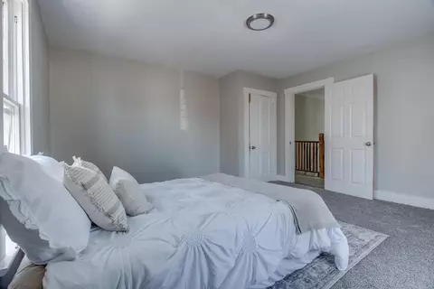 Bedroom - 1659 Warder St, Springfield, OH 45503 photo 2 of 4