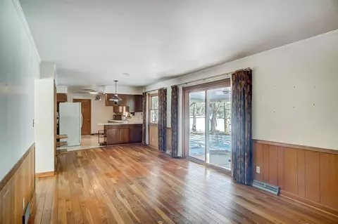 Living - 3688 Mann Rd, Blacklick, OH 43004 photo 4 of 5