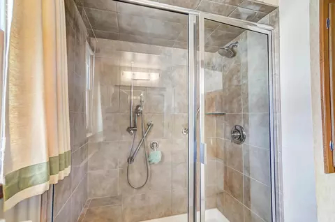 Bath - 3688 Mann Rd, Blacklick, OH 43004 photo 5 of 8