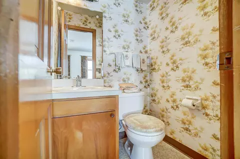 Bath - 3688 Mann Rd, Blacklick, OH 43004 photo 1 of 8