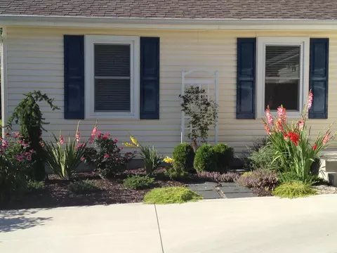 Exterior - 3228 Needham Dr, Dublin, OH 43017 photo 4 of 10