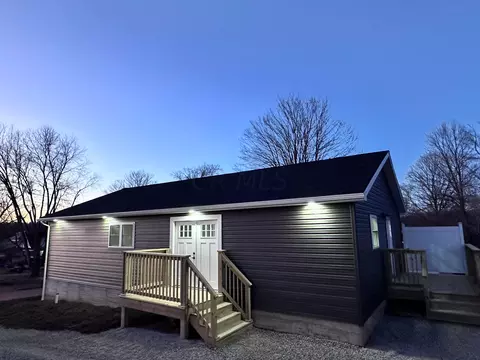 20 Hall St, Roseville, OH 43777
