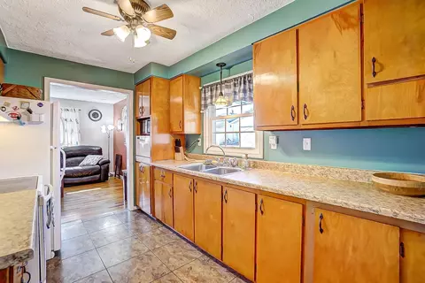 Kitchen - 4480 St Paris Pike, Springfield, OH 45504 photo 2 of 5