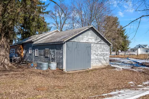 Exterior - 653 Owens Rd W, Marion, OH 43302 photo 6 of 6