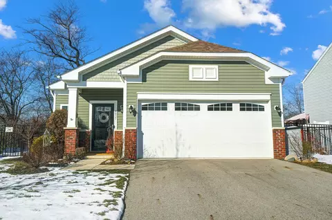 4037 Greenup Dr, Columbus, OH 43207