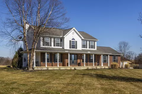 Exterior - 6924 Zane Trail Rd, Circleville, OH 43113 photo 3 of 14