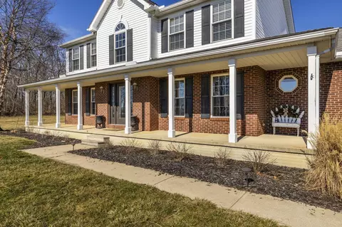 Exterior - 6924 Zane Trail Rd, Circleville, OH 43113 photo 4 of 14