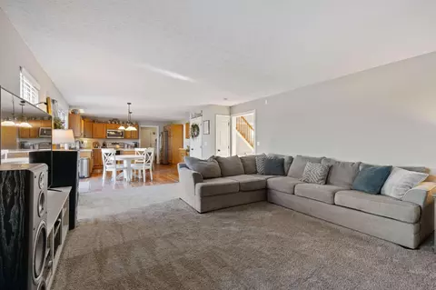 Living - 6924 Zane Trail Rd, Circleville, OH 43113 photo 7 of 8