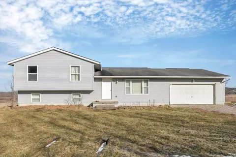 8155 White Chapel Rd SE, Newark, OH 43056