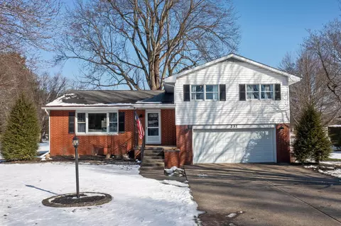 232 Derby Downs Rd, Newark, OH 43055