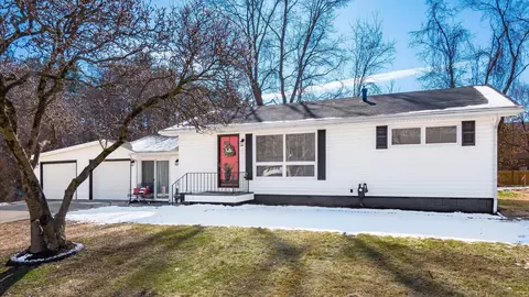 1172 Somers St, Zanesville, OH 43701