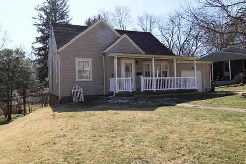 1294 Frederick St, Lancaster, OH 43130