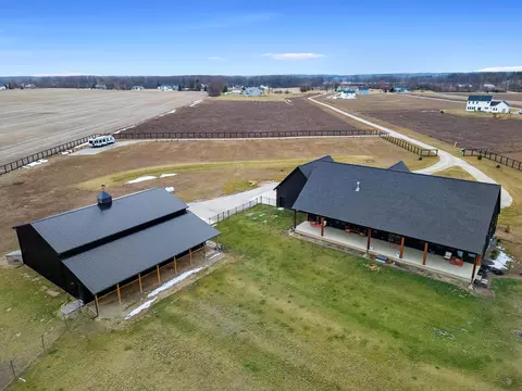Exterior - 2000 Horseshoe Rd, Delaware, OH 43015 photo 26 of 26