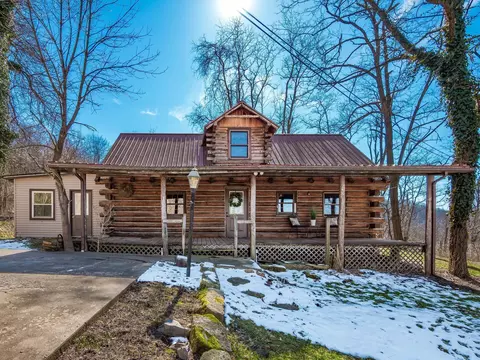 53724 Mud Run Rd, Senecaville, OH 43780