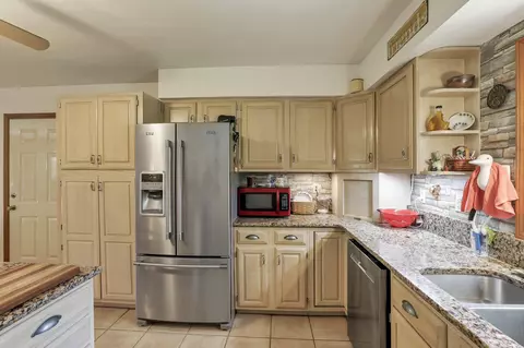 Kitchen - 21354 Griffith Rd, Logan, OH 43138 photo 5 of 7