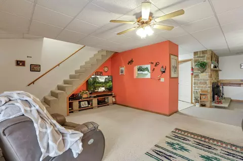 Living - 21354 Griffith Rd, Logan, OH 43138 photo 4 of 7
