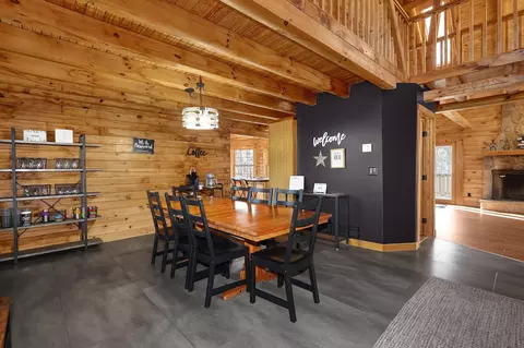 Dining - 12665 Middlefork Rd, Amanda, OH 43102 photo 1 of 5