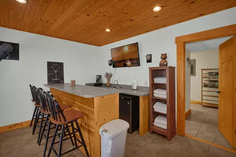 Kitchen - 12665 Middlefork Rd, Amanda, OH 43102 photo 3 of 3