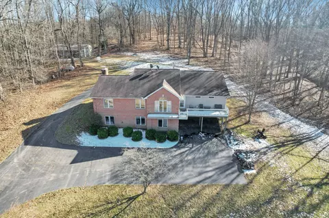 5400 Hansley Rd, Sugar Grove, OH 43155