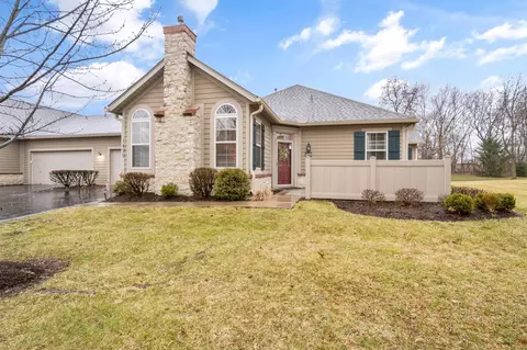 1499 Cascade Dr #24, Grove City, OH 43123