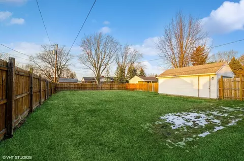 Exterior - 324 Doering St, Sidney, OH 45365 photo 2 of 2