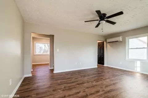 Living - 324 Doering St, Sidney, OH 45365 photo 1 of 2