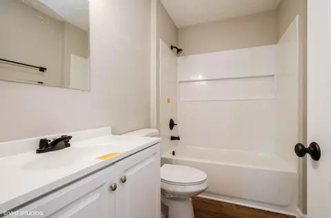 Bath - 324 Doering St, Sidney, OH 45365 photo 2 of 2