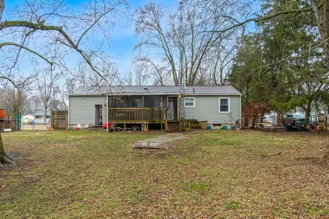 Exterior - 3076 Schell Dr, Marion, OH 43302 photo 5 of 7