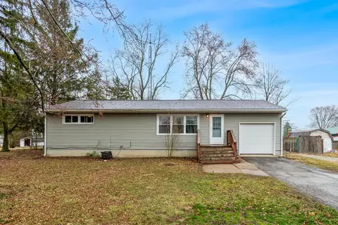 Exterior - 3076 Schell Dr, Marion, OH 43302 photo 2 of 7