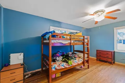 Bedroom - 3076 Schell Dr, Marion, OH 43302 photo 4 of 5