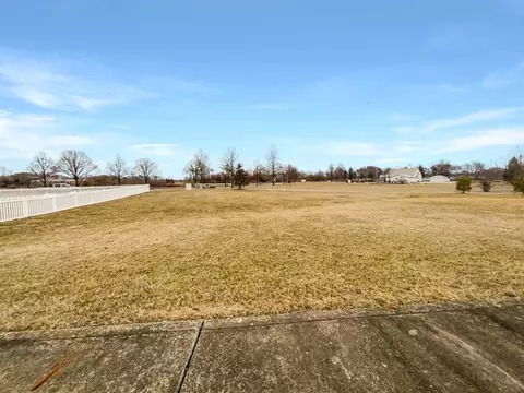 Exterior - 9320 Wingate Pl, Orient, OH 43146 photo 3 of 5
