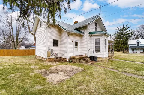 Exterior - 287 E Pleasant St, Catawba, OH 43010 photo 6 of 12