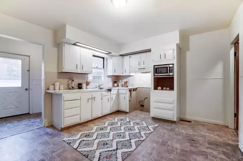 Kitchen - 287 E Pleasant St, Catawba, OH 43010 photo 1 of 1