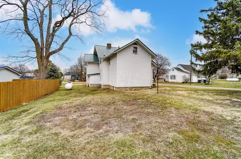 Exterior - 287 E Pleasant St, Catawba, OH 43010 photo 7 of 12