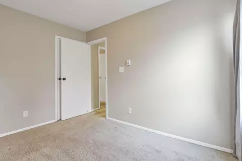 Bedroom - 372 Meadow Dr, Circleville, OH 43113 photo 2 of 2