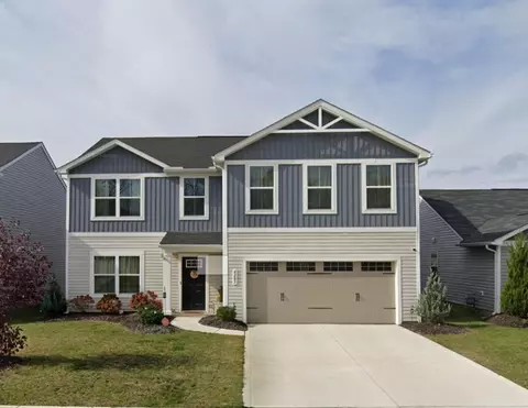 4285 Salt Spring Ln, Columbus, OH 43207