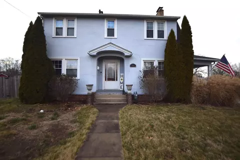 111 N 30th St, Newark, OH 43055