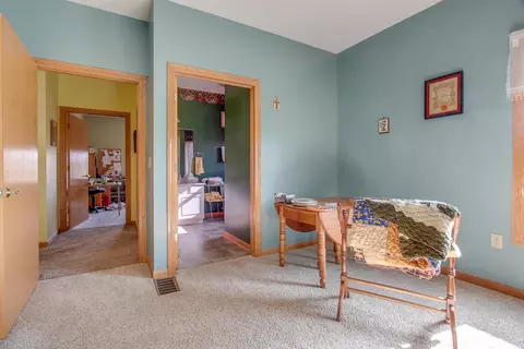 Bedroom - 3950 Miller Rd, Springfield, OH 45502 photo 3 of 4