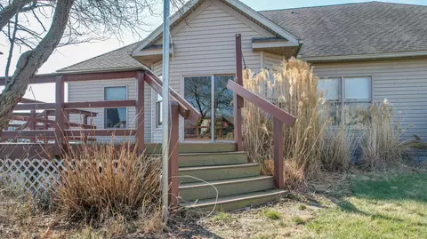 Exterior - 3950 Miller Rd, Springfield, OH 45502 photo 8 of 24